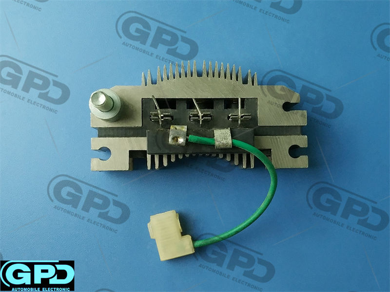 HXR636